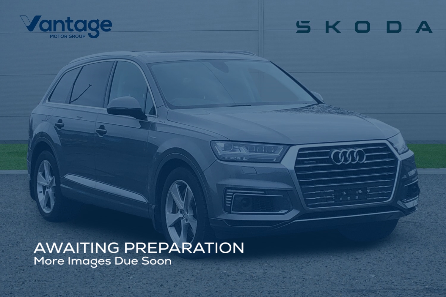 Main listing image - Audi Q7