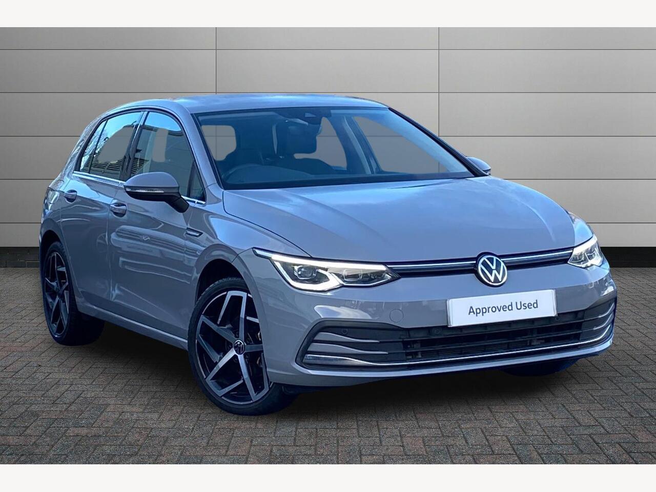 Main listing image - Volkswagen Golf