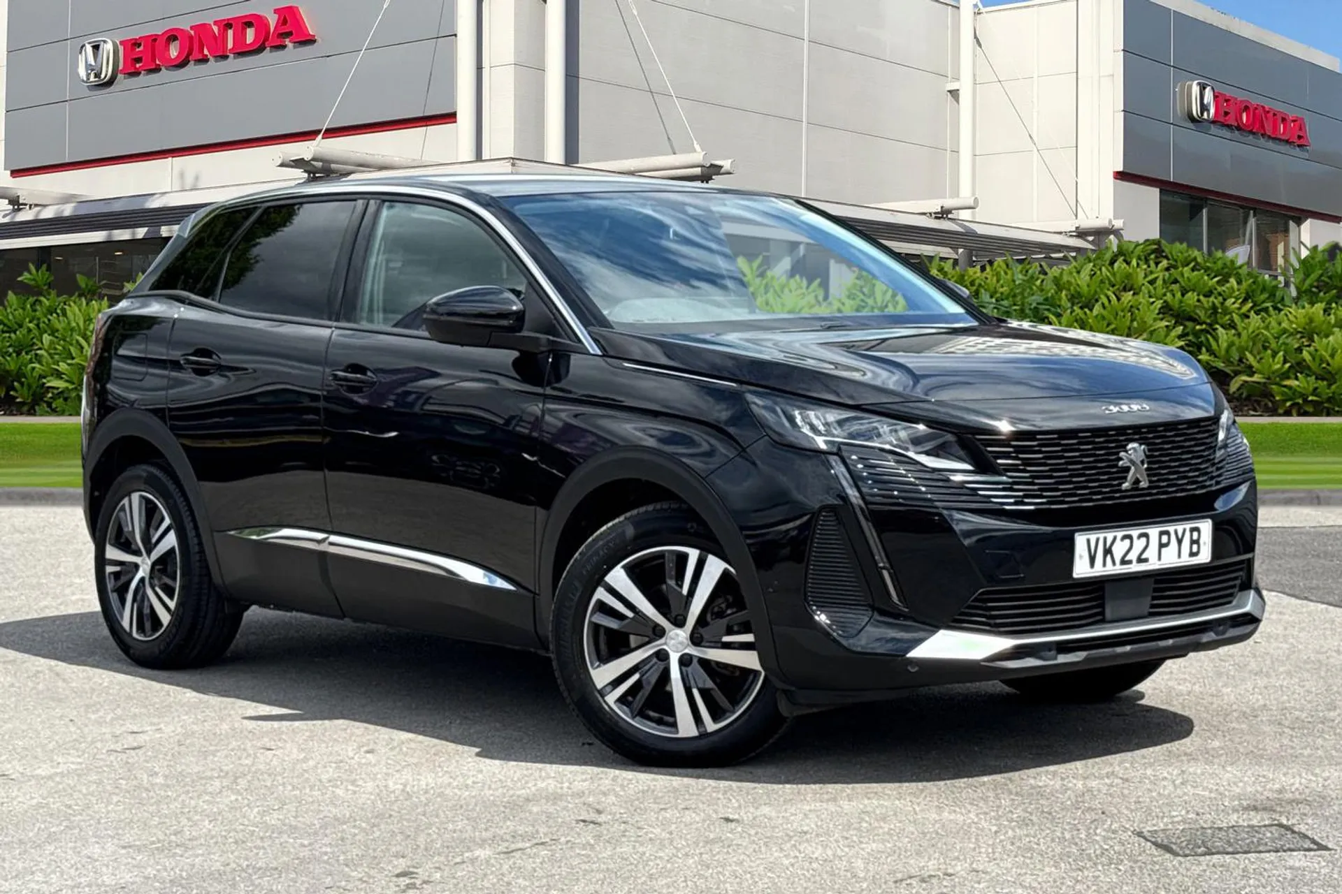 Main listing image - Peugeot 3008
