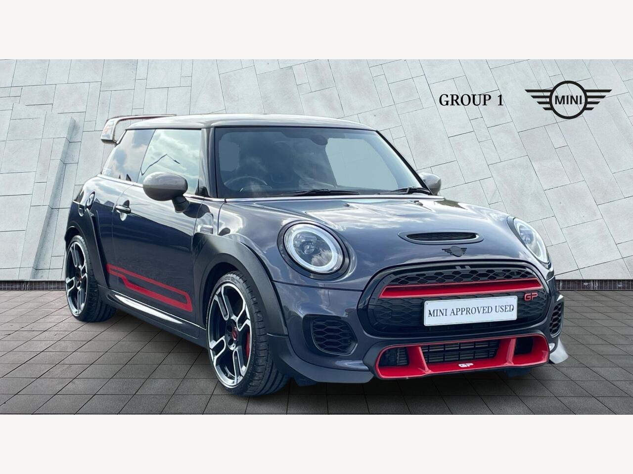 Main listing image - MINI Hatchback