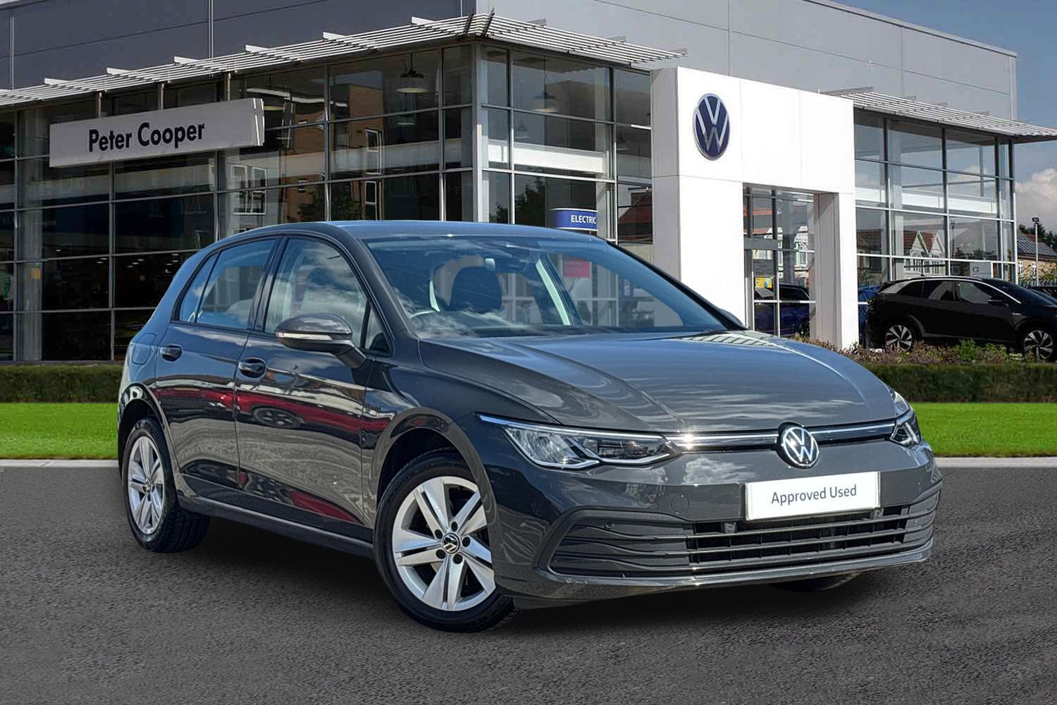 Main listing image - Volkswagen Golf