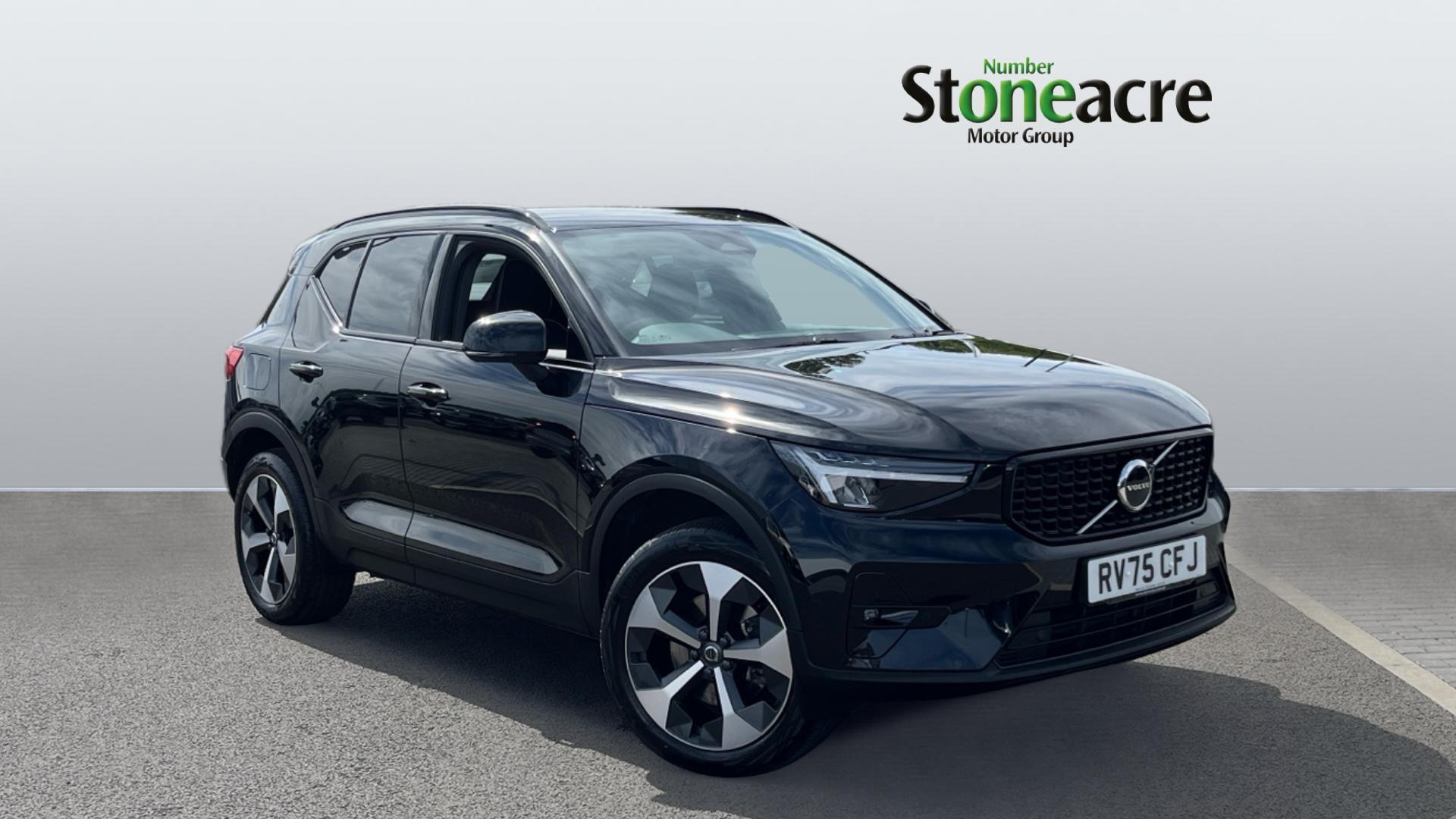 Main listing image - Volvo XC40
