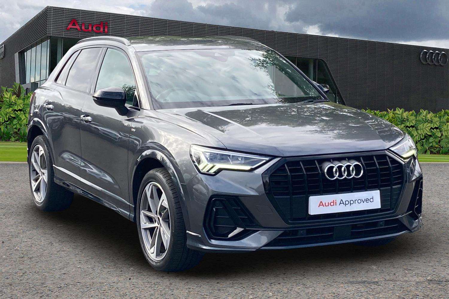 Main listing image - Audi Q3