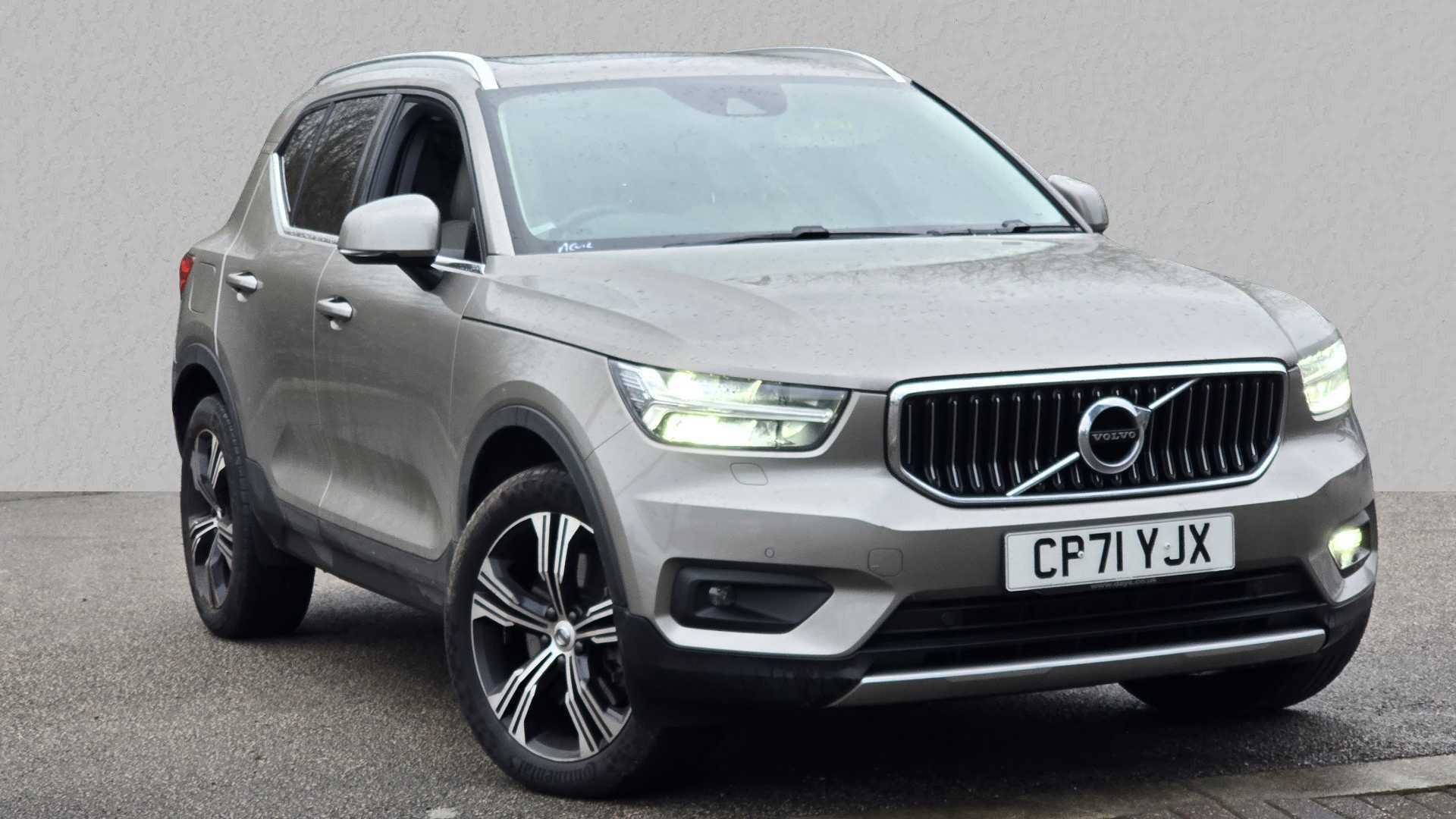 Main listing image - Volvo XC40 Recharge