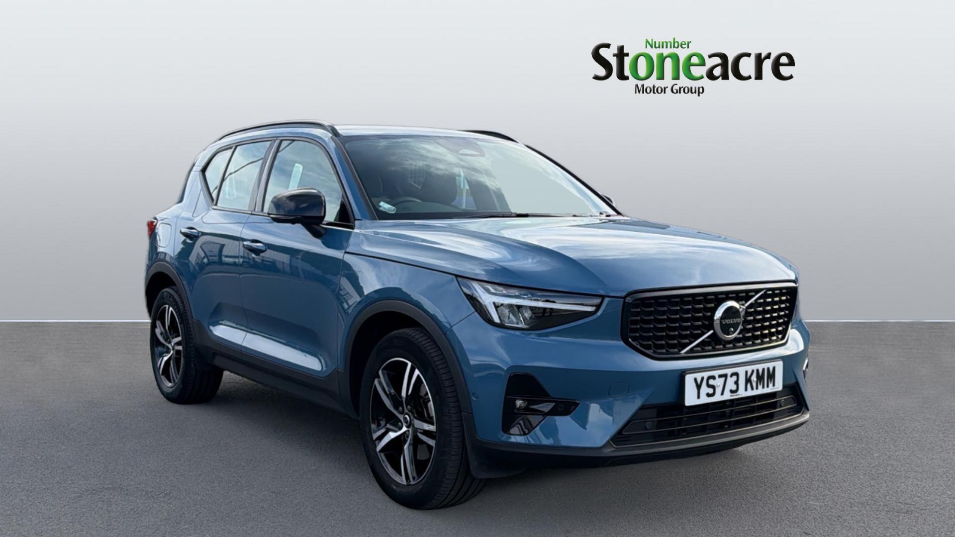 Main listing image - Volvo XC40