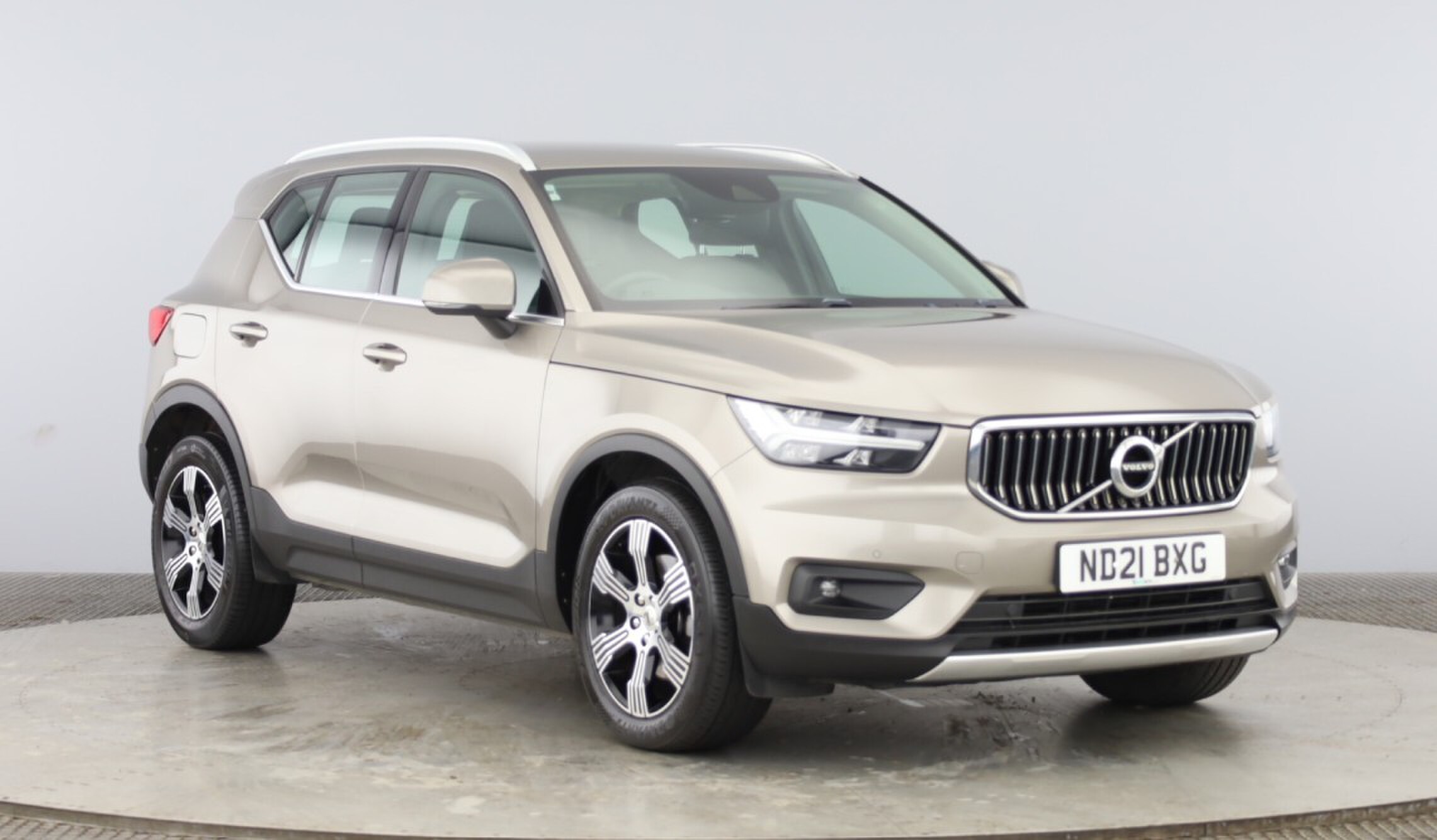Main listing image - Volvo XC40