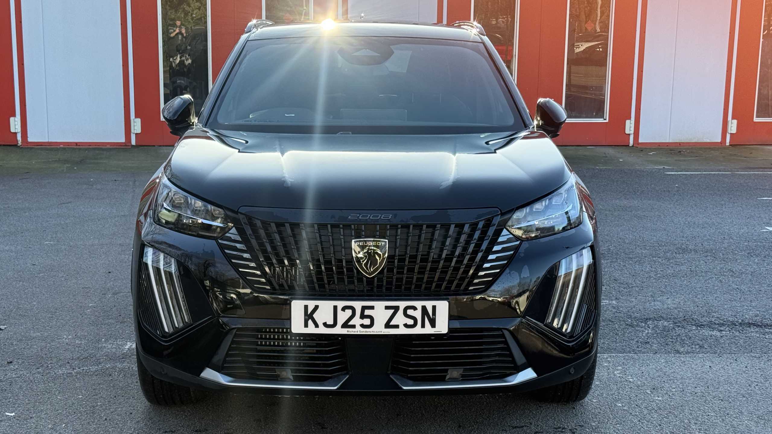 Main listing image - Peugeot 2008