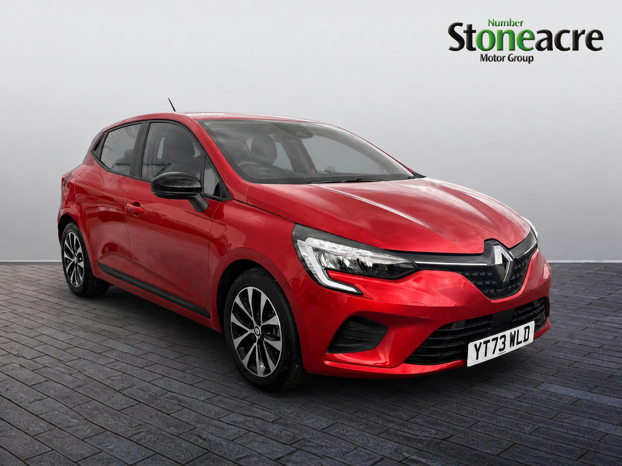 Main listing image - Renault Clio
