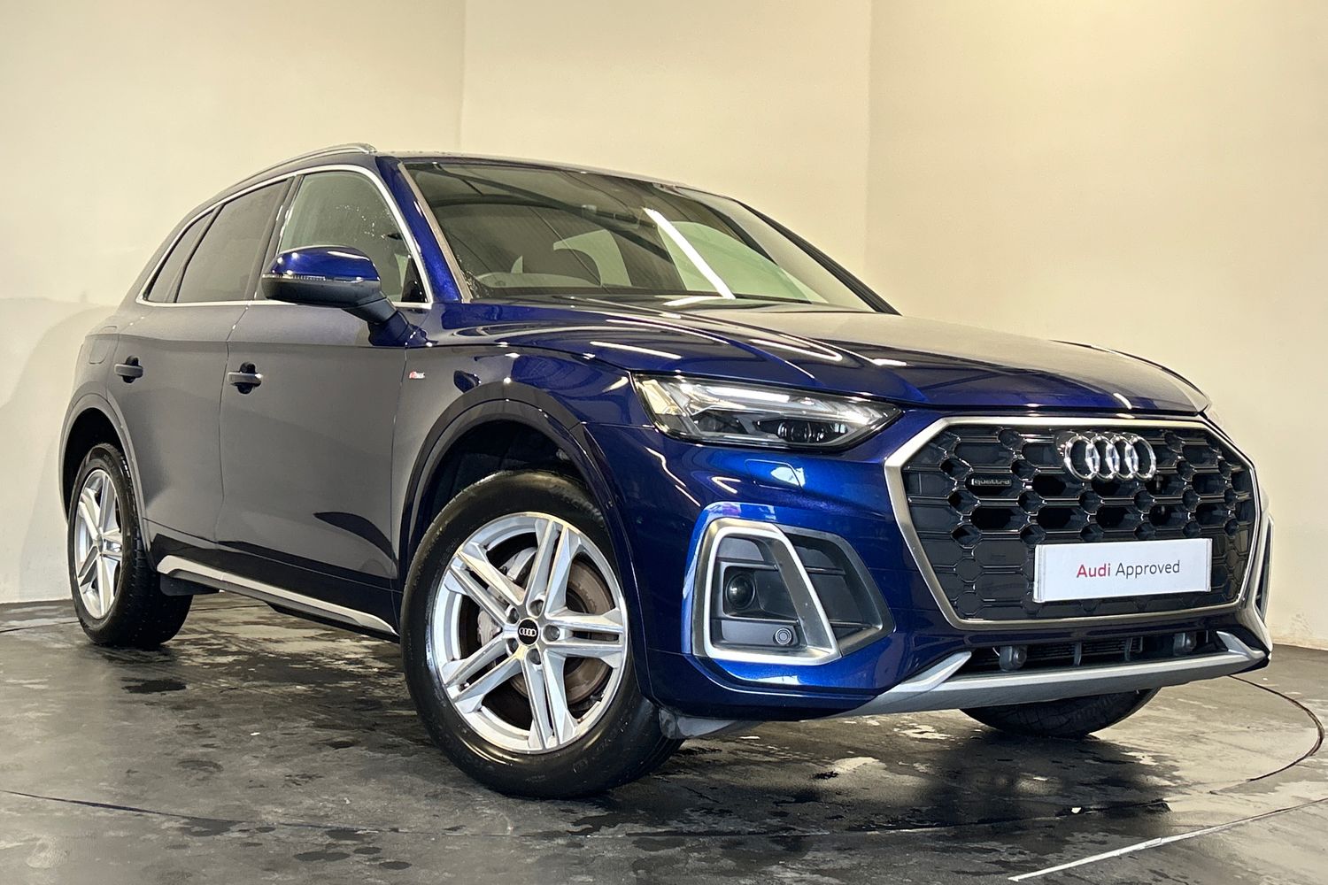 Main listing image - Audi Q5