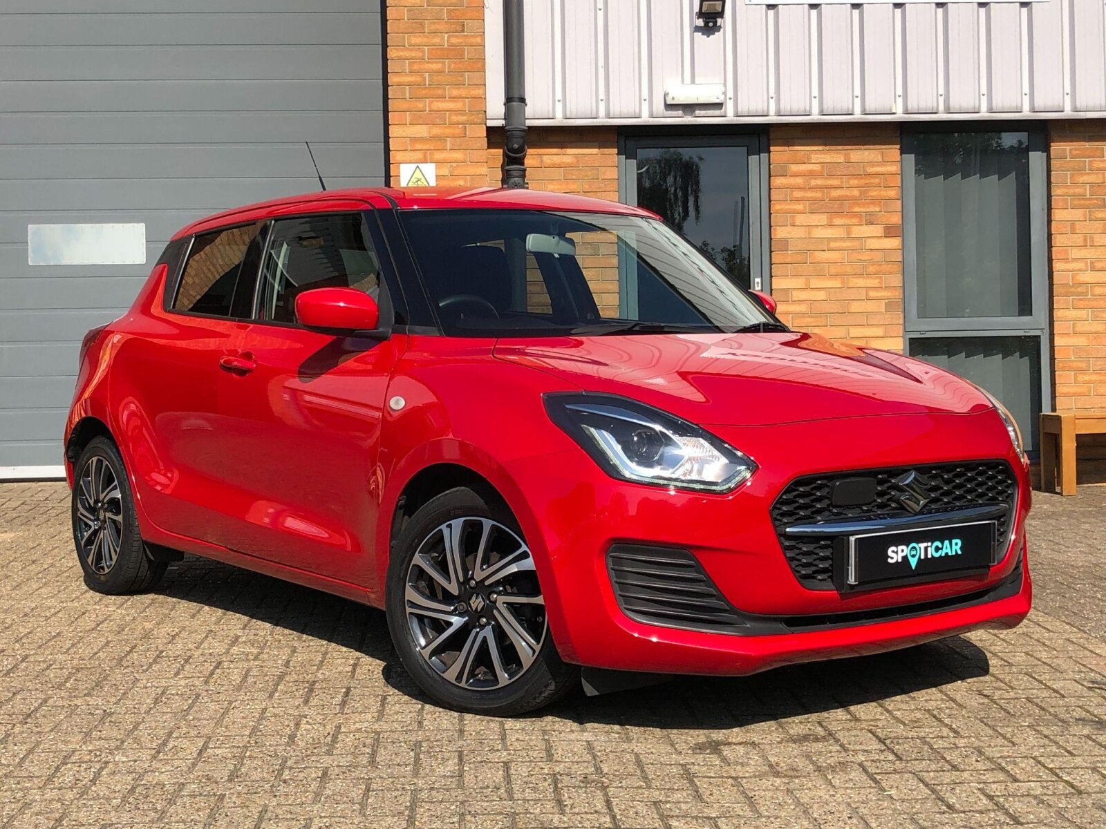 Main listing image - Suzuki Swift