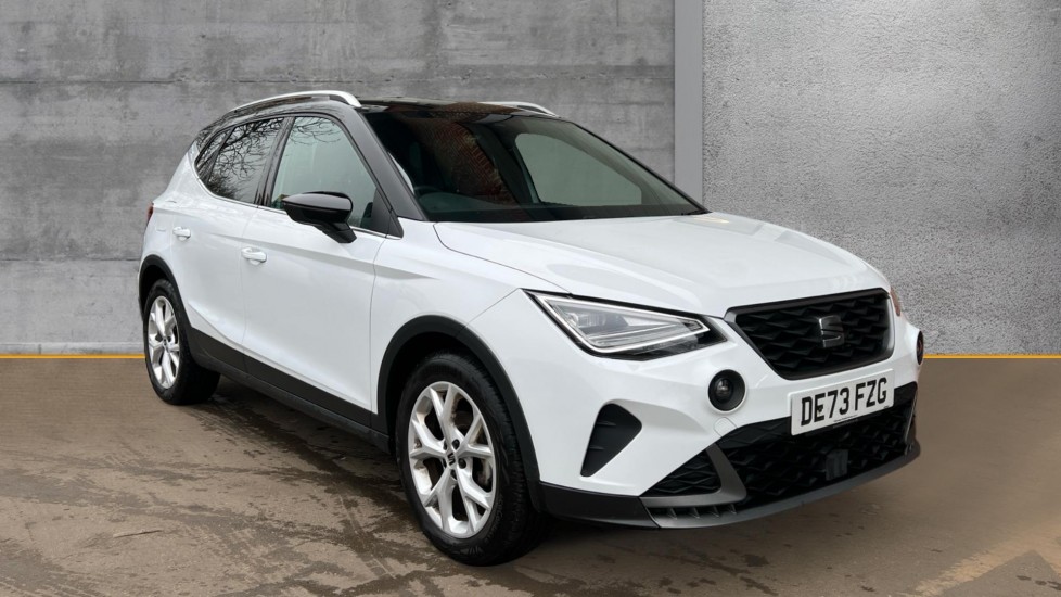 Main listing image - SEAT Arona