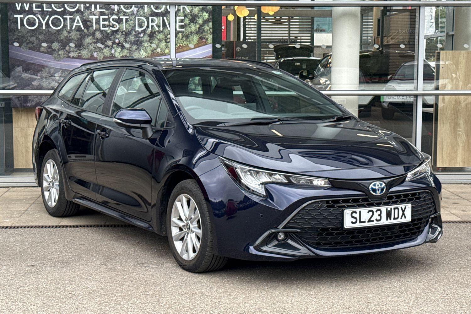 Main listing image - Toyota Corolla