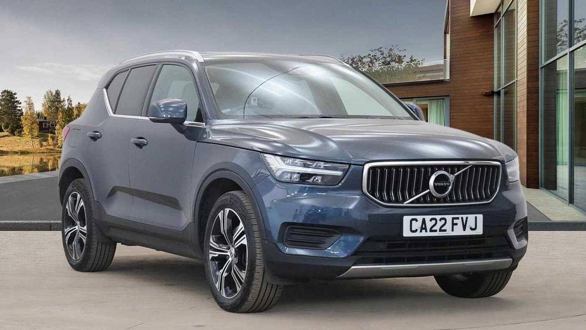 Main listing image - Volvo XC40