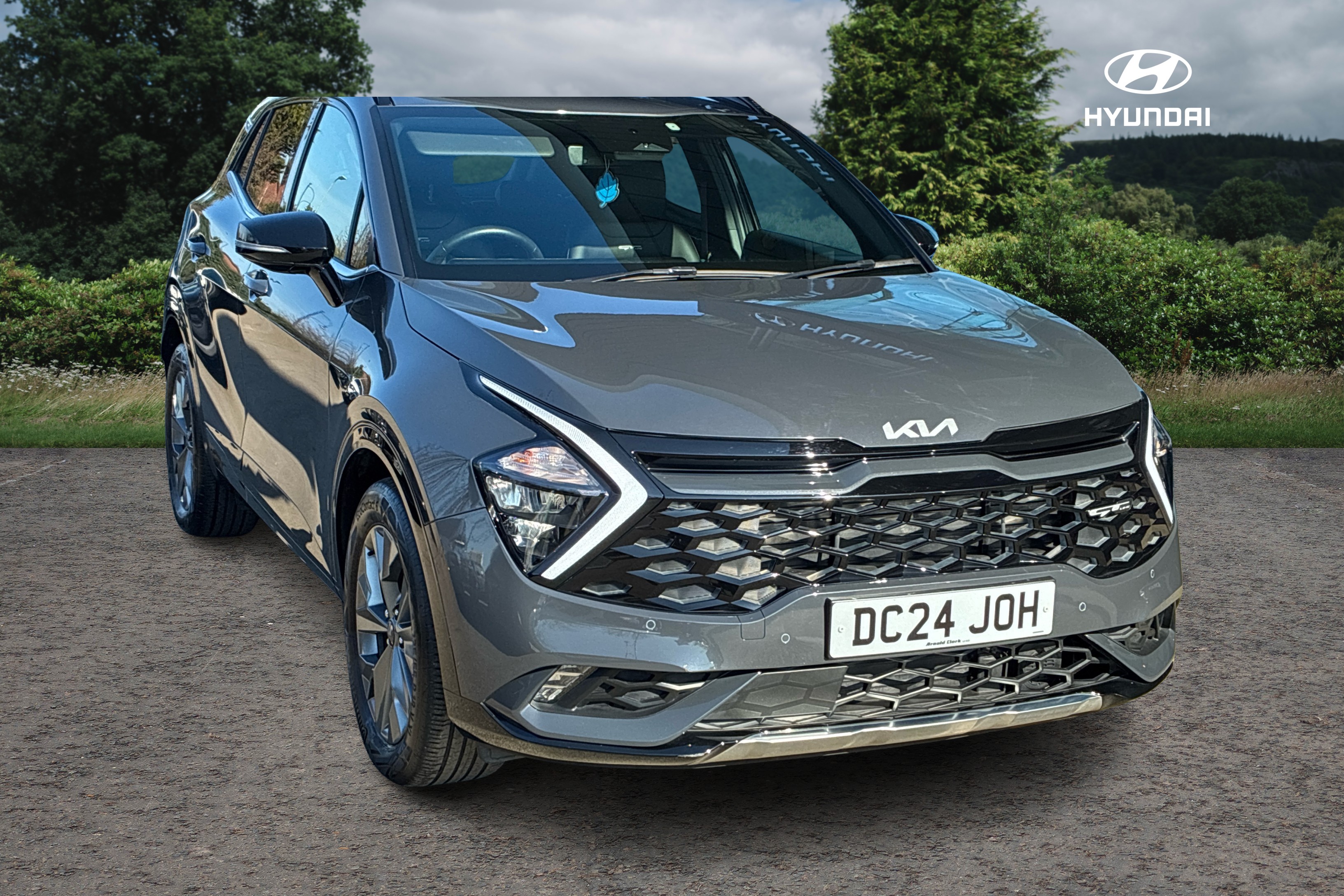 Main listing image - Kia Sportage