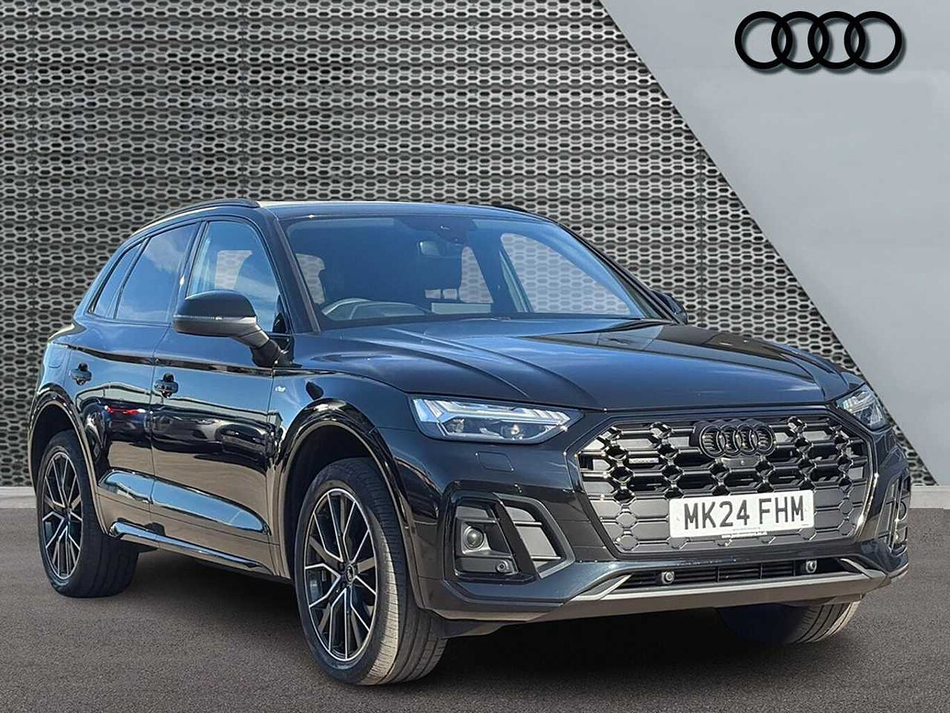 Main listing image - Audi Q5