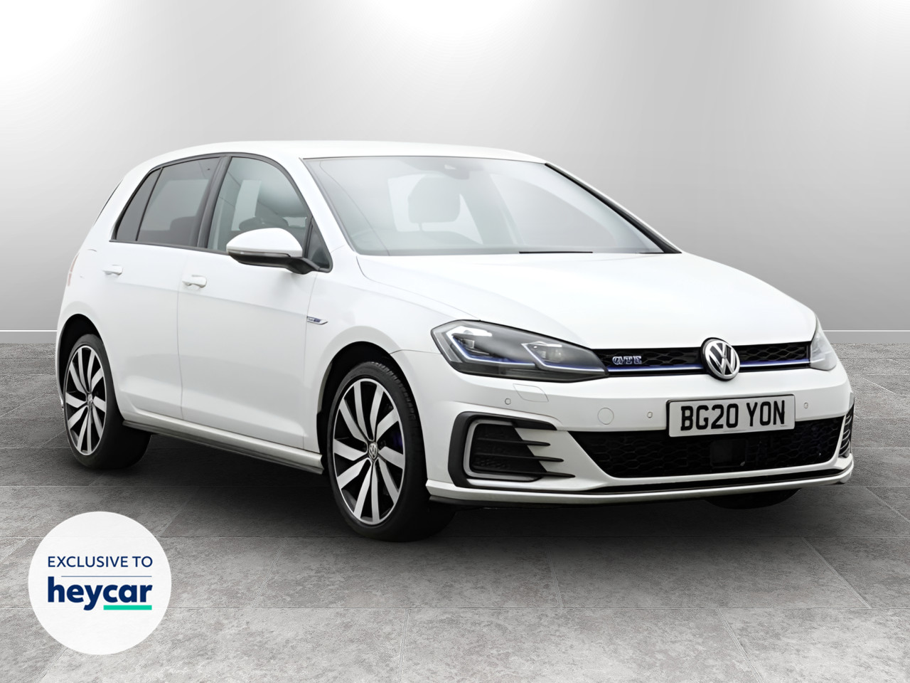 Main listing image - Volkswagen Golf GTE