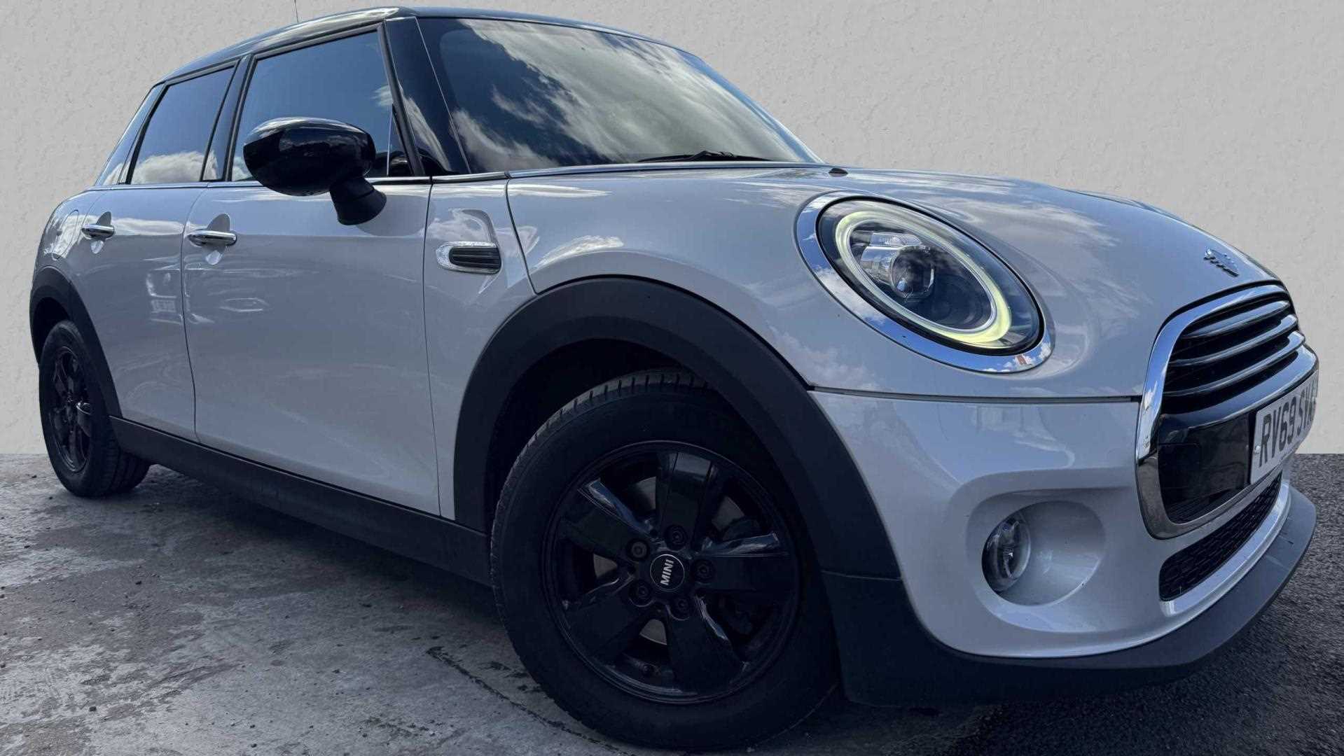 Main listing image - MINI Hatchback 5dr