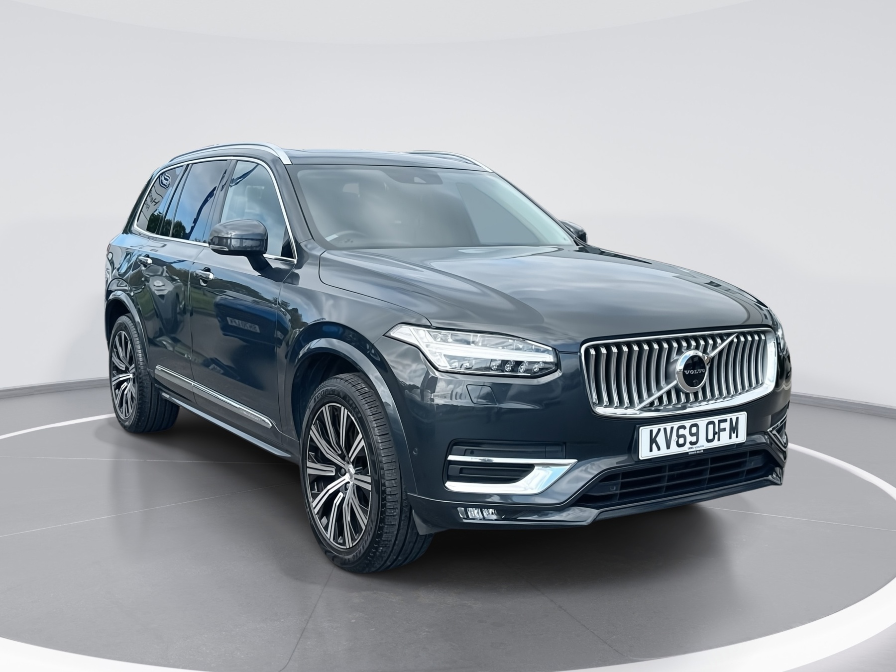 Main listing image - Volvo XC90