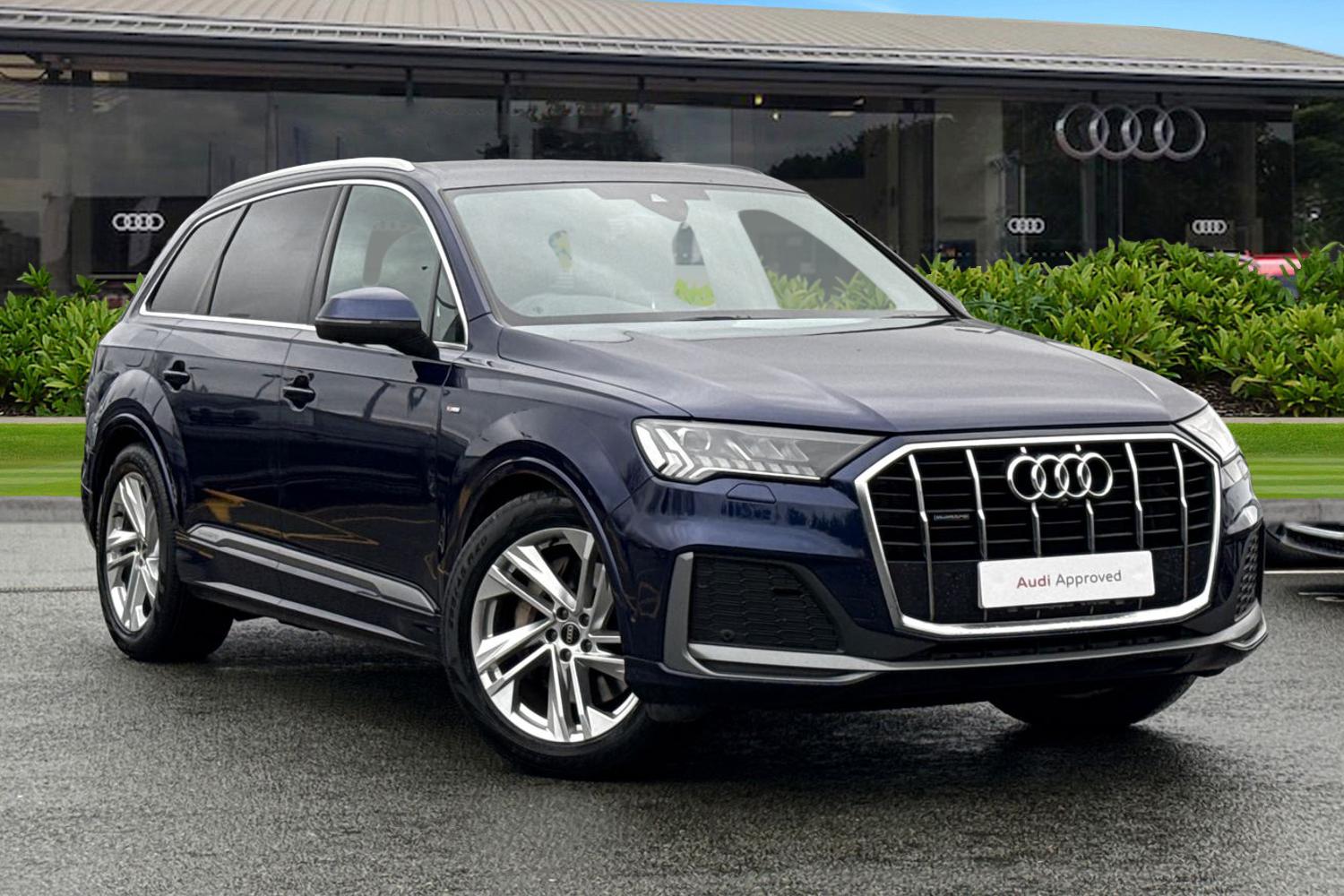Main listing image - Audi Q7