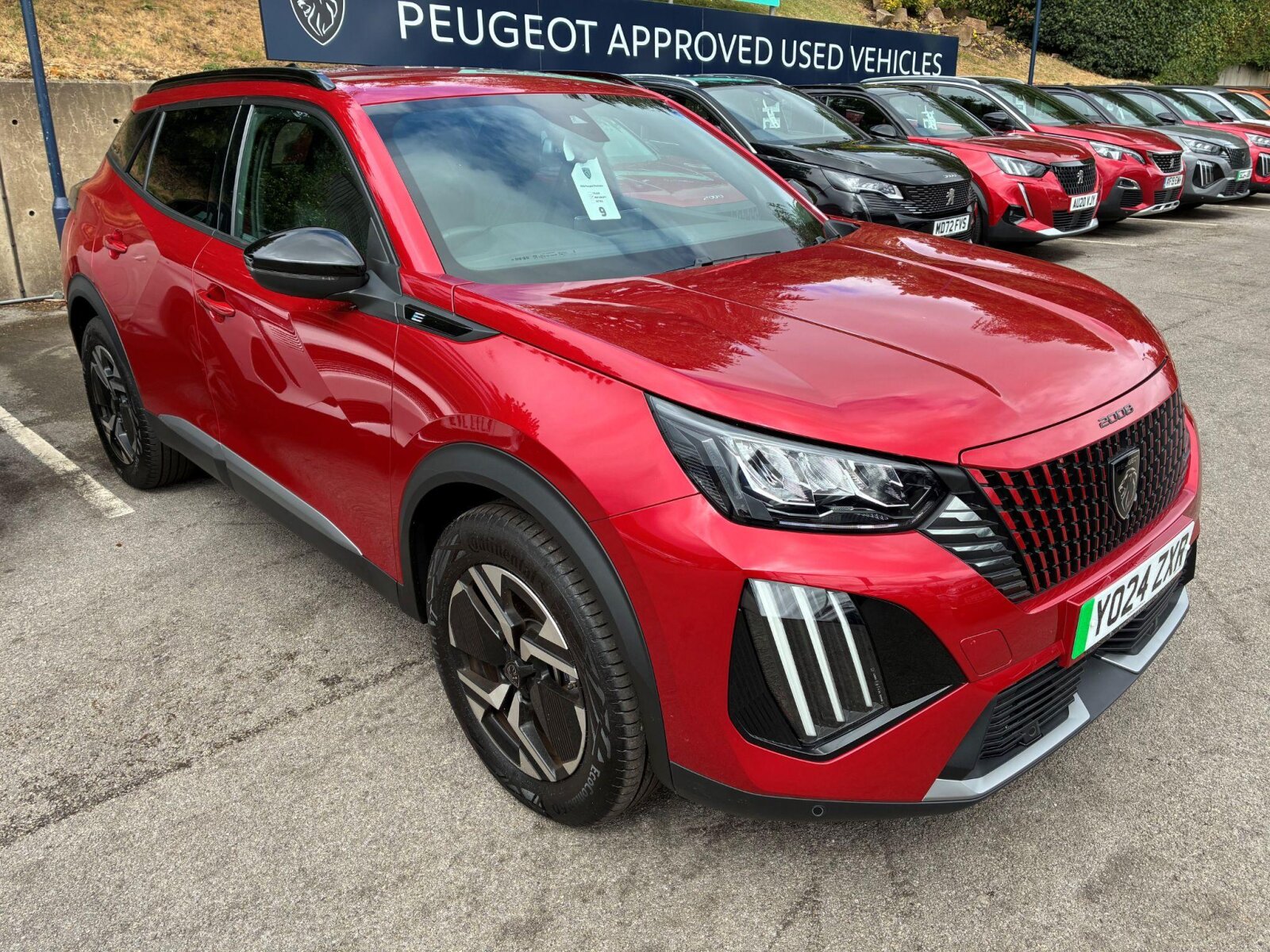 Main listing image - Peugeot e-2008