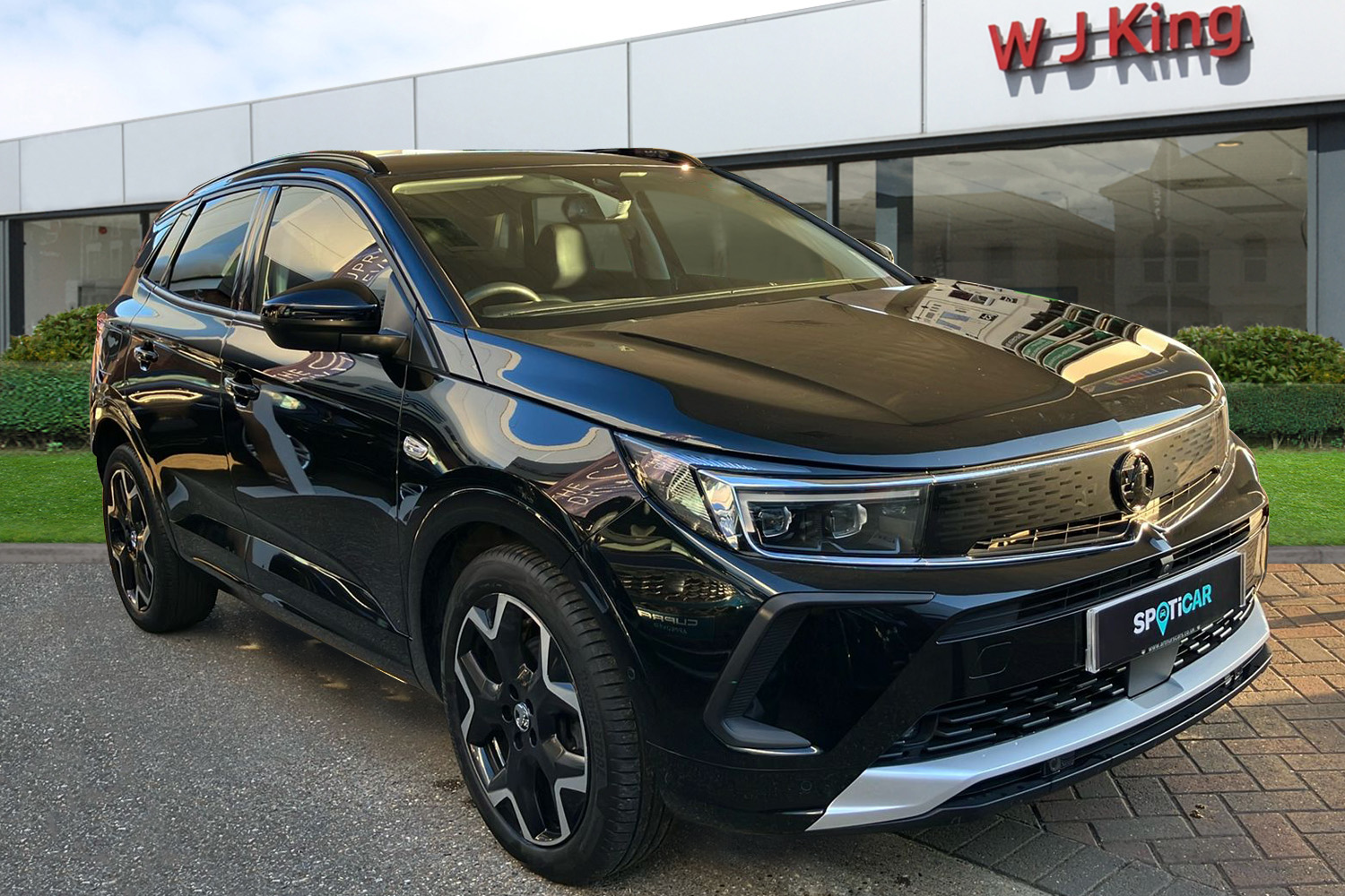 Main listing image - Vauxhall Grandland