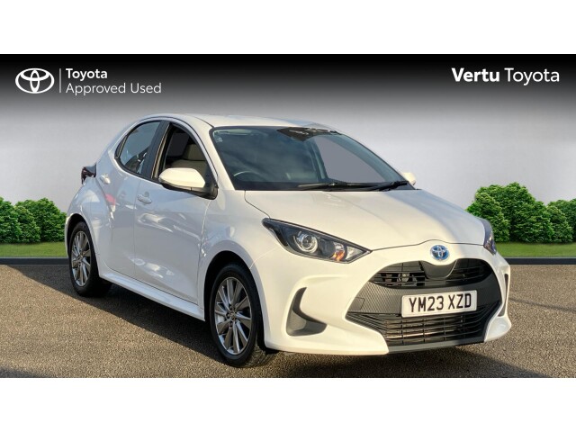 Main listing image - Toyota Yaris