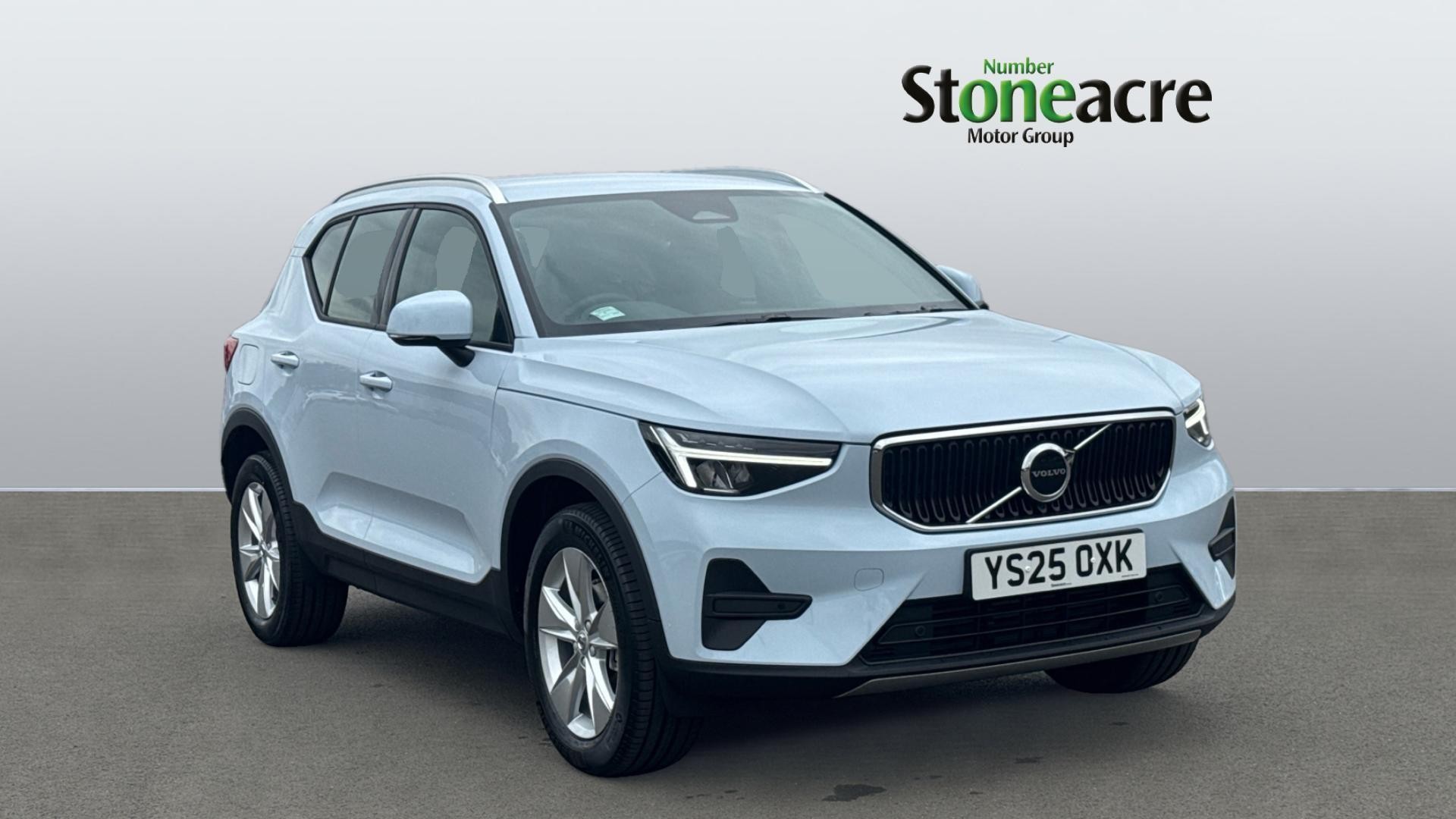 Main listing image - Volvo XC40
