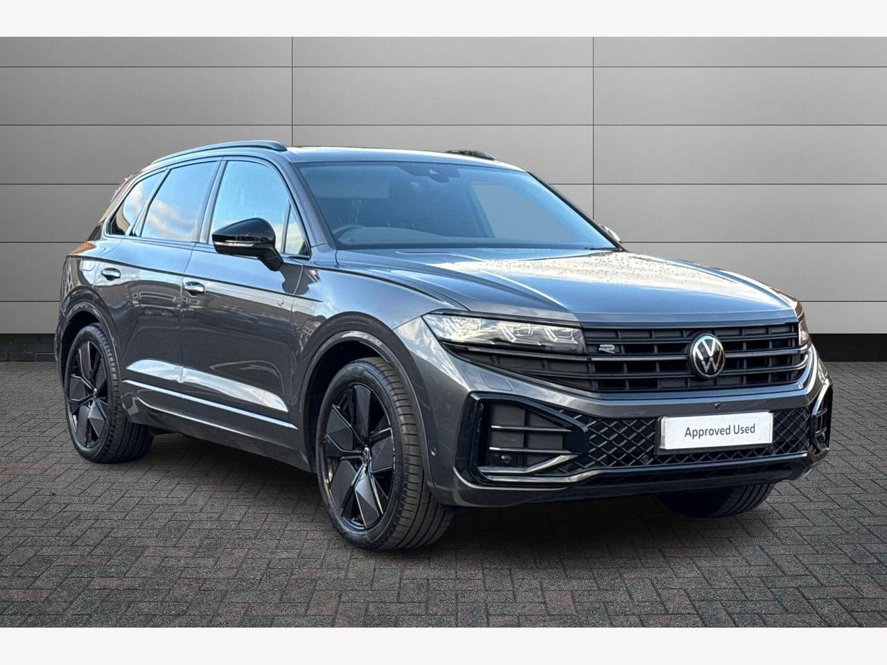 Main listing image - Volkswagen Touareg