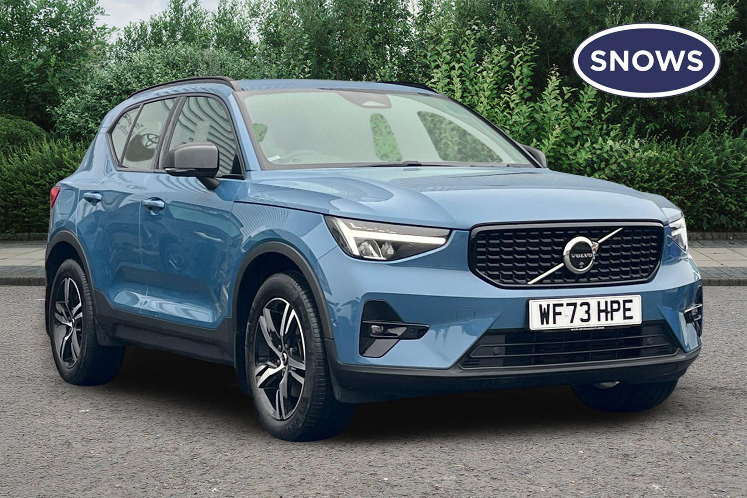 Main listing image - Volvo XC40