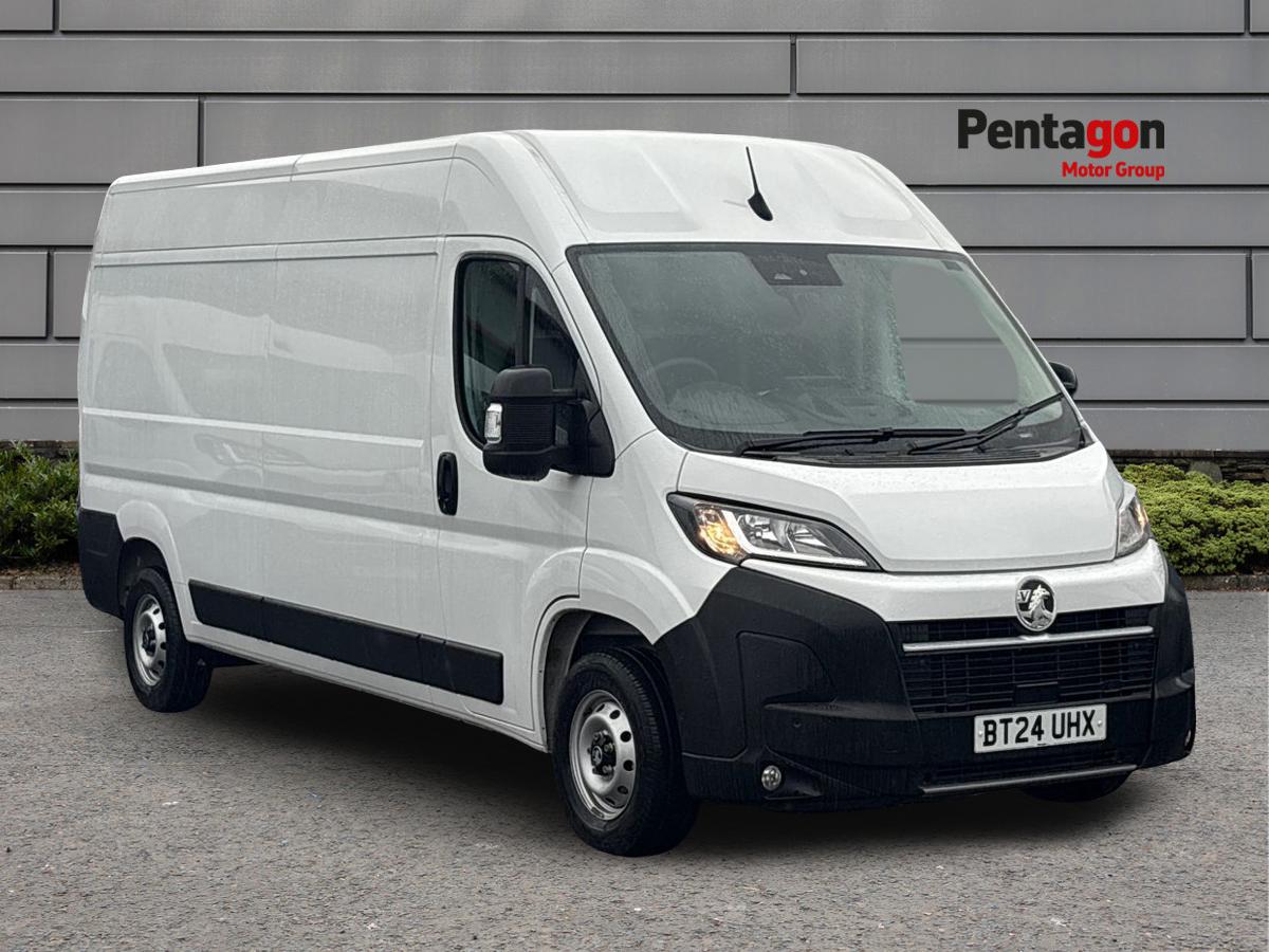 Main listing image - Vauxhall Movano