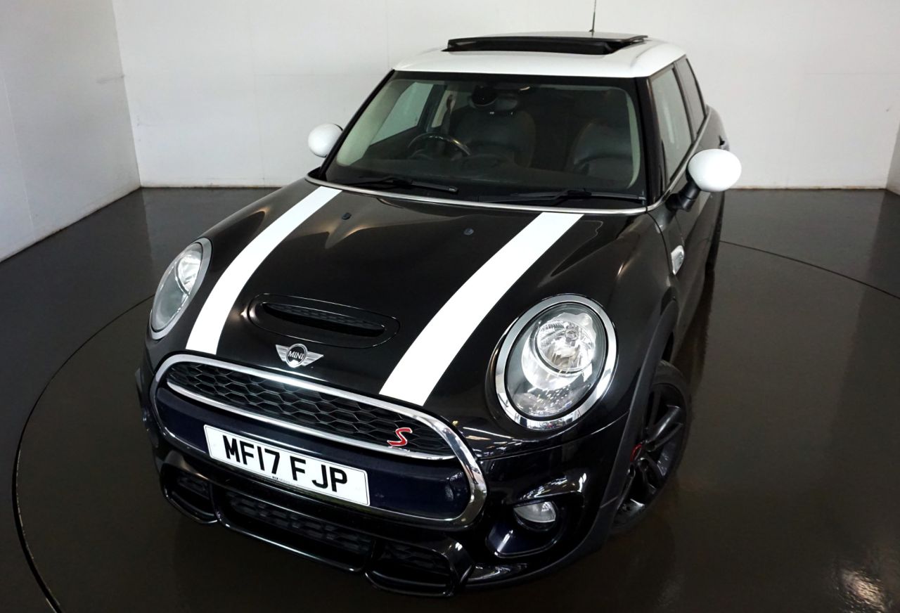 Main listing image - MINI Hatchback