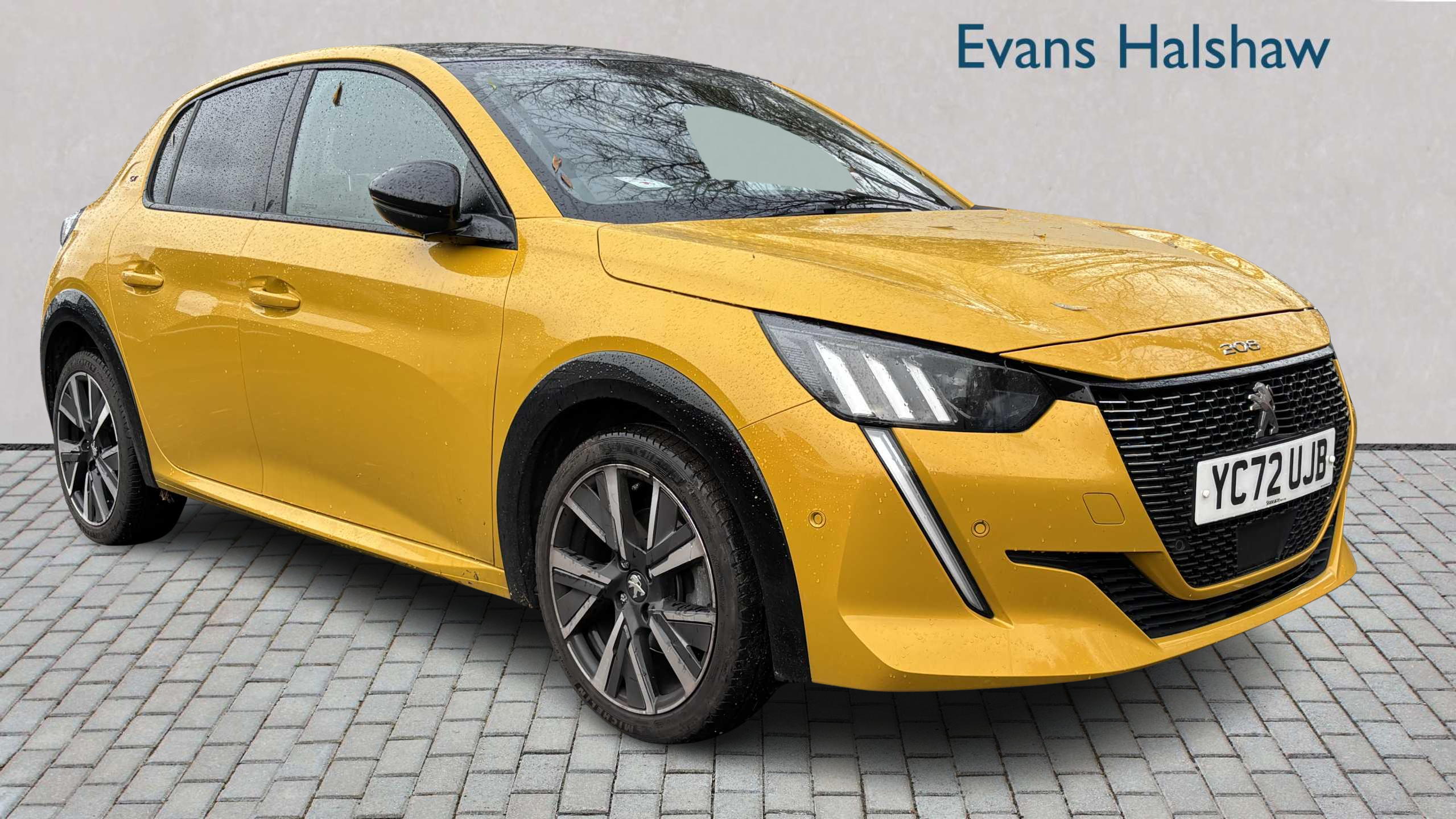 Main listing image - Peugeot 208