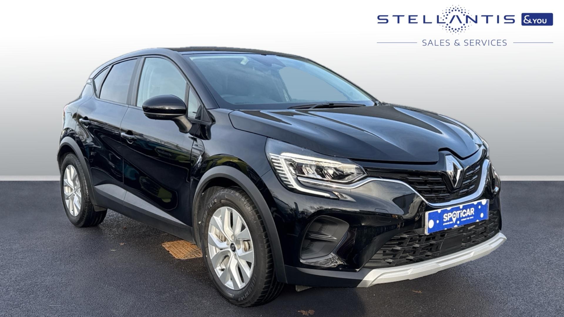 Main listing image - Renault Captur