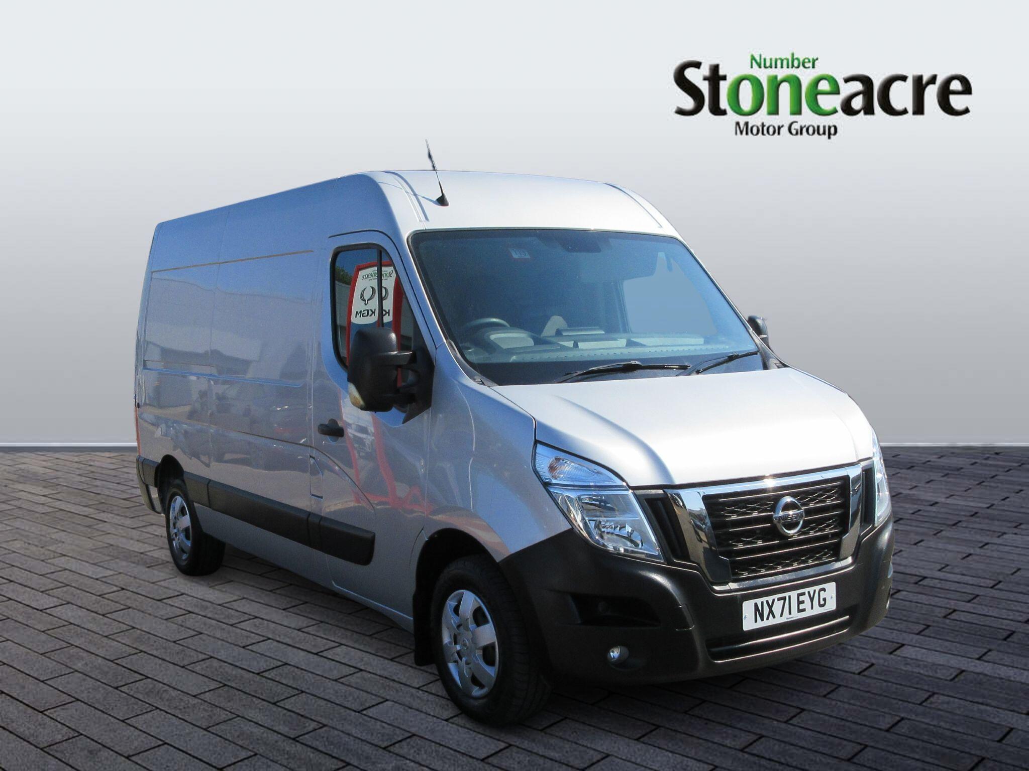 Main listing image - Nissan NV400