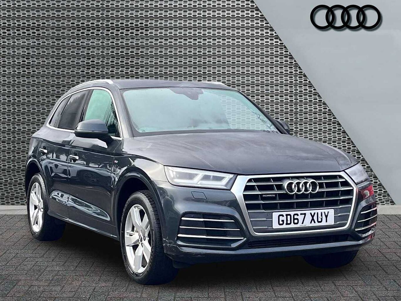 Main listing image - Audi Q5