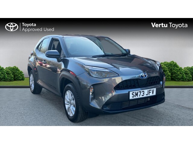 Main listing image - Toyota Yaris Cross