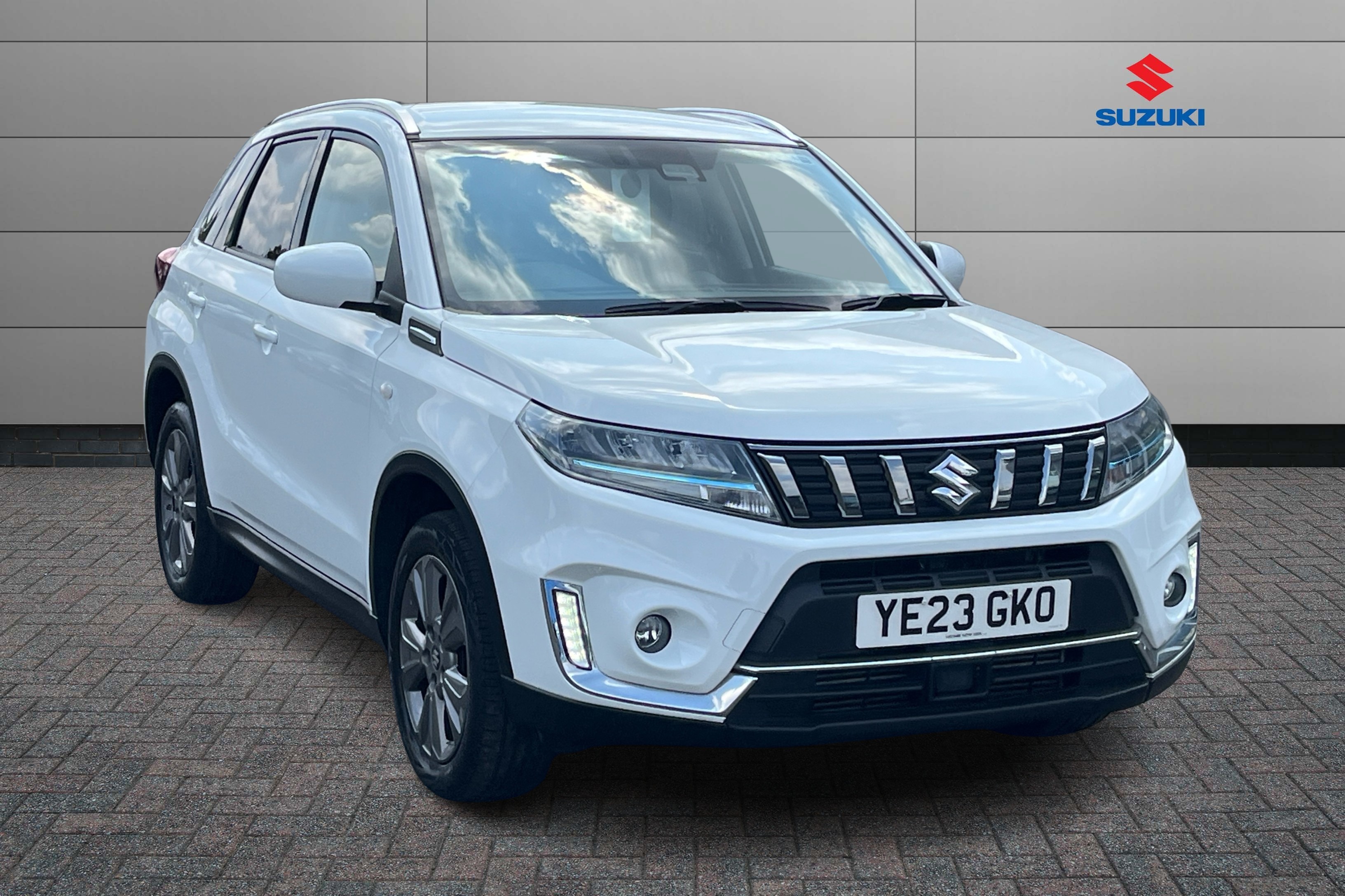 Main listing image - Suzuki Vitara