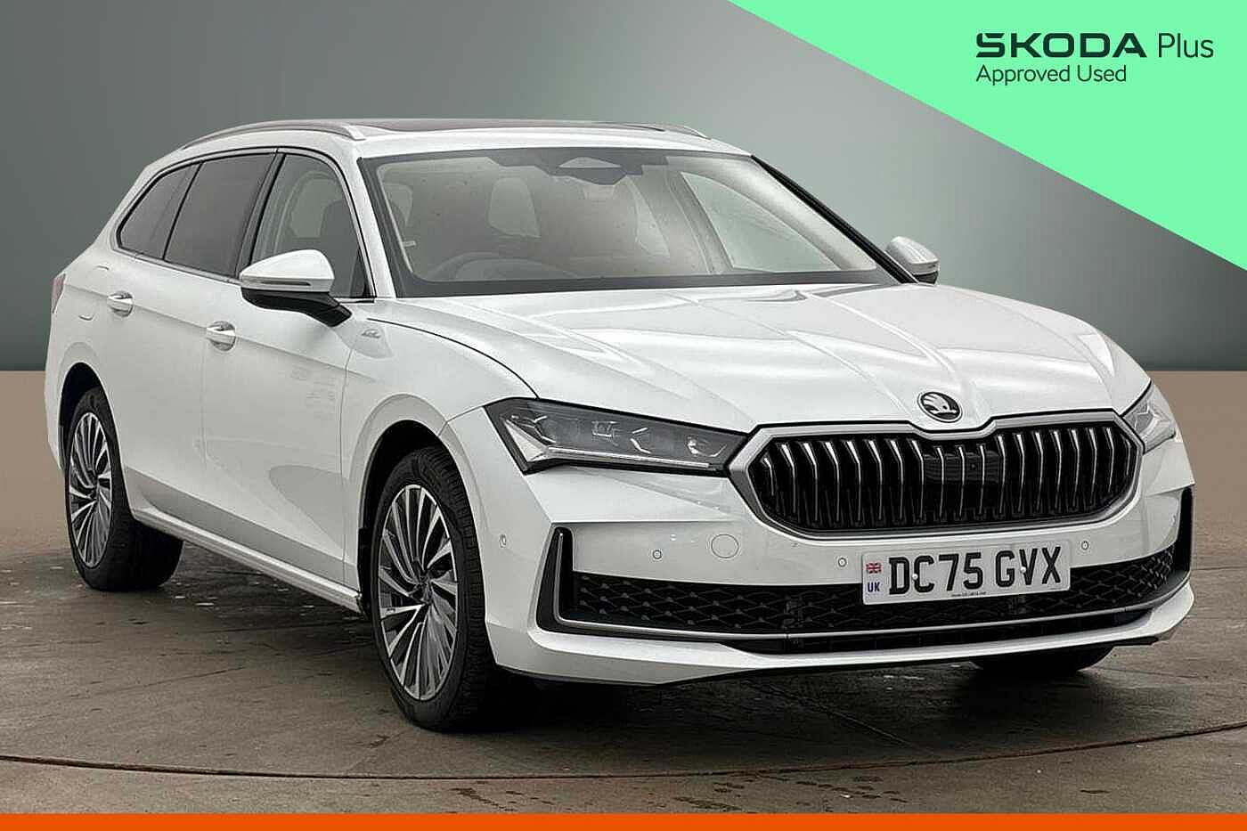 Main listing image - Skoda Superb