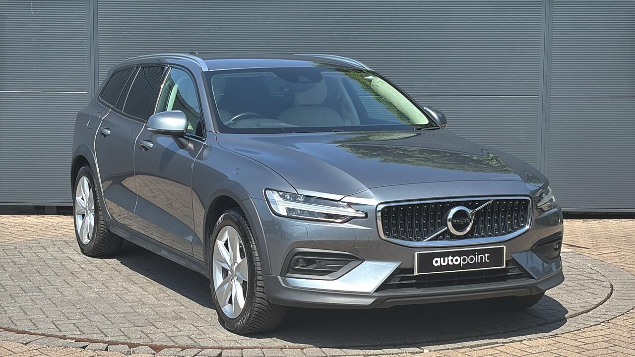Main listing image - Volvo V60