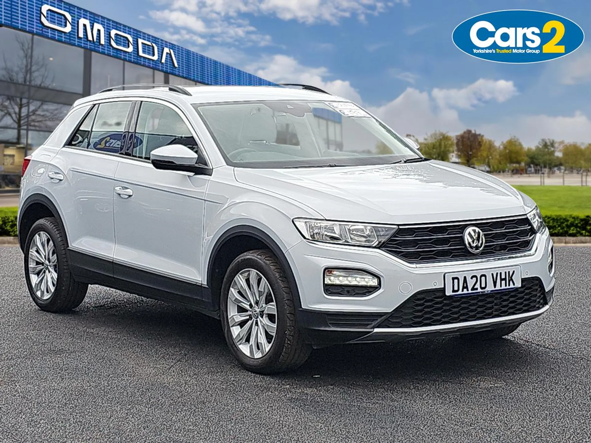 Main listing image - Volkswagen T-Roc