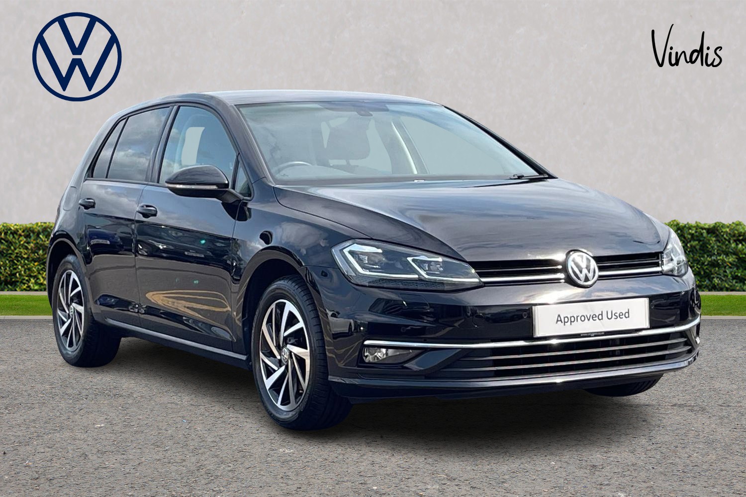 Main listing image - Volkswagen Golf