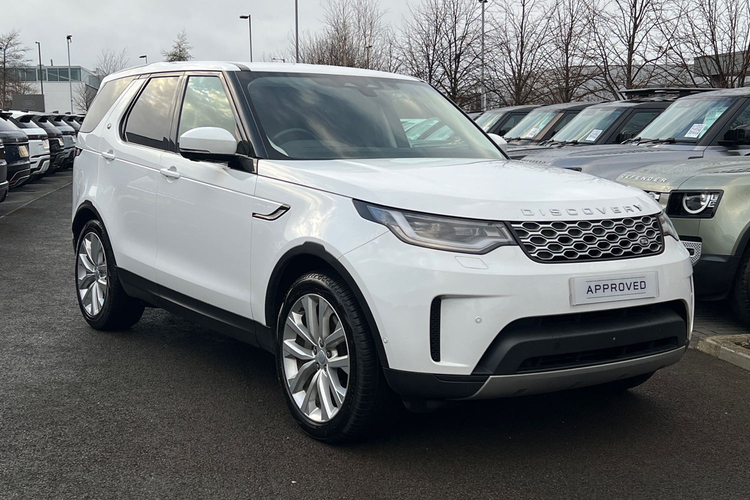 Main listing image - Land Rover Discovery