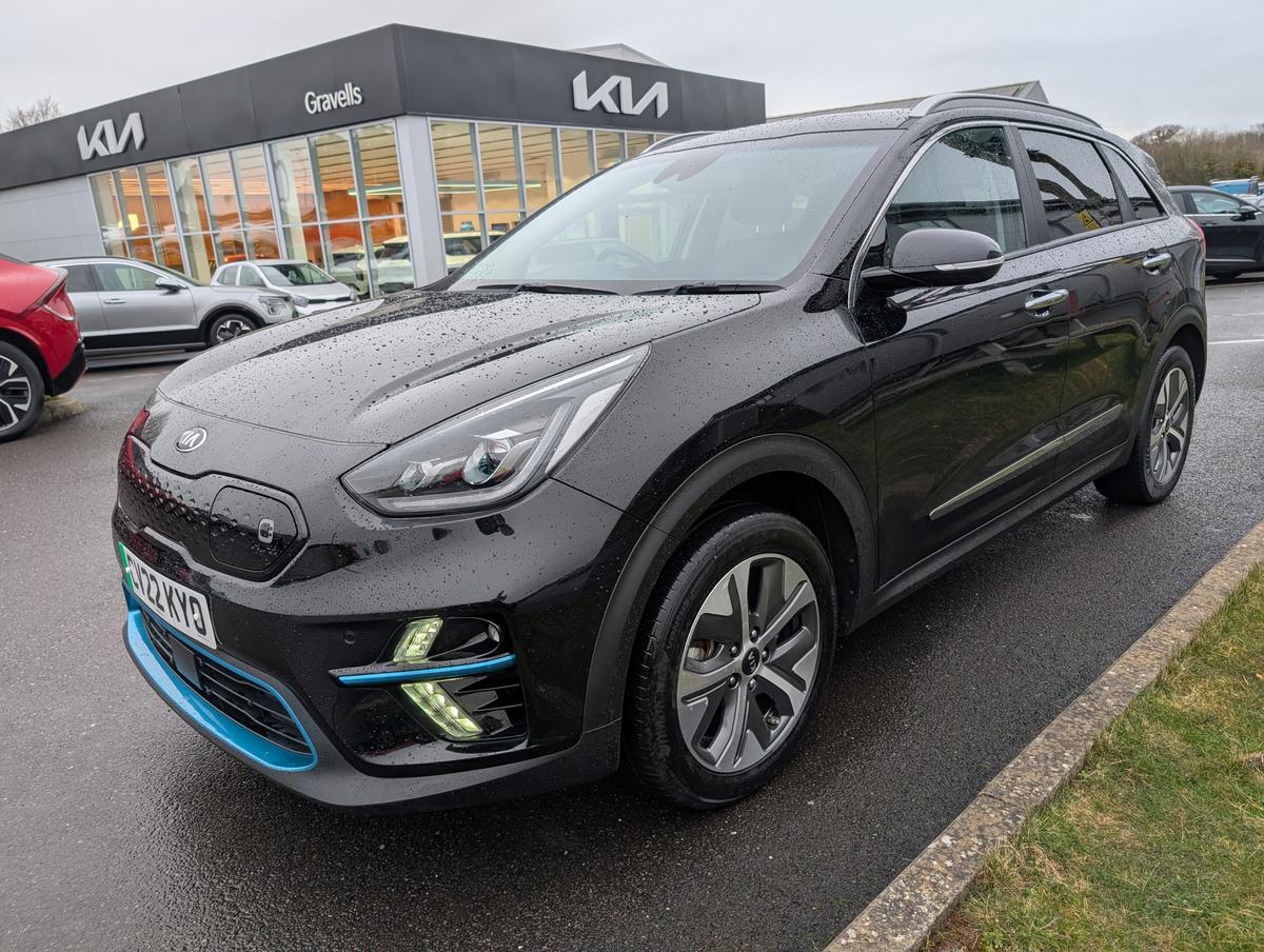 Main listing image - Kia e-Niro