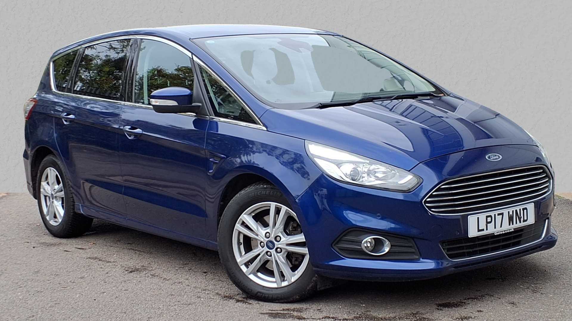 Main listing image - Ford S-MAX