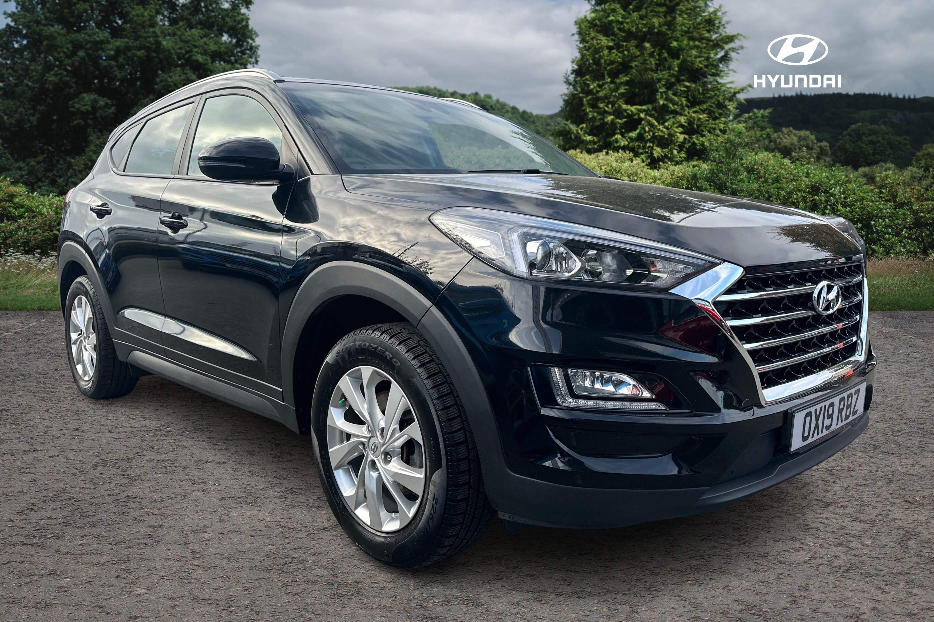 Main listing image - Hyundai Tucson