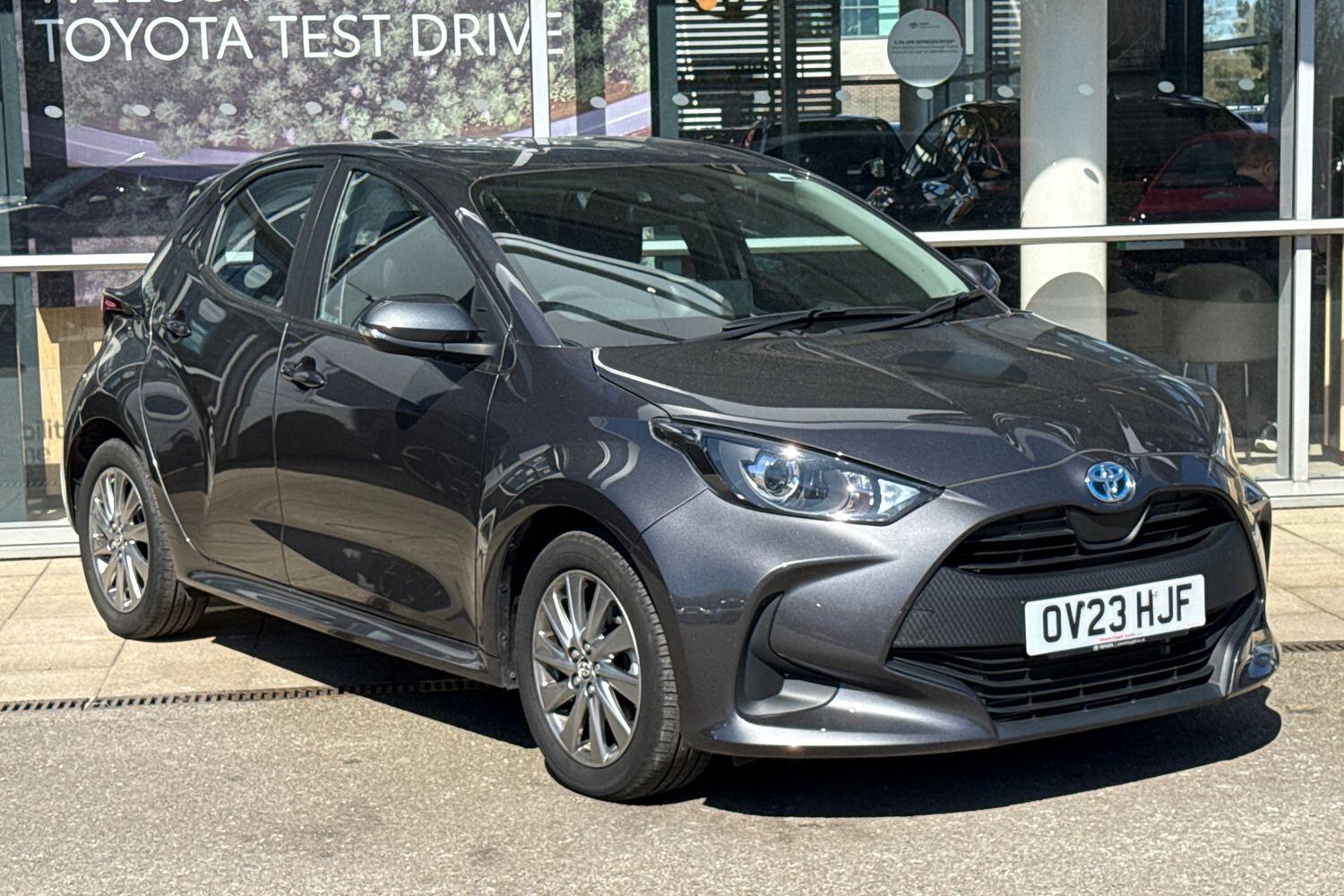 Main listing image - Toyota Yaris