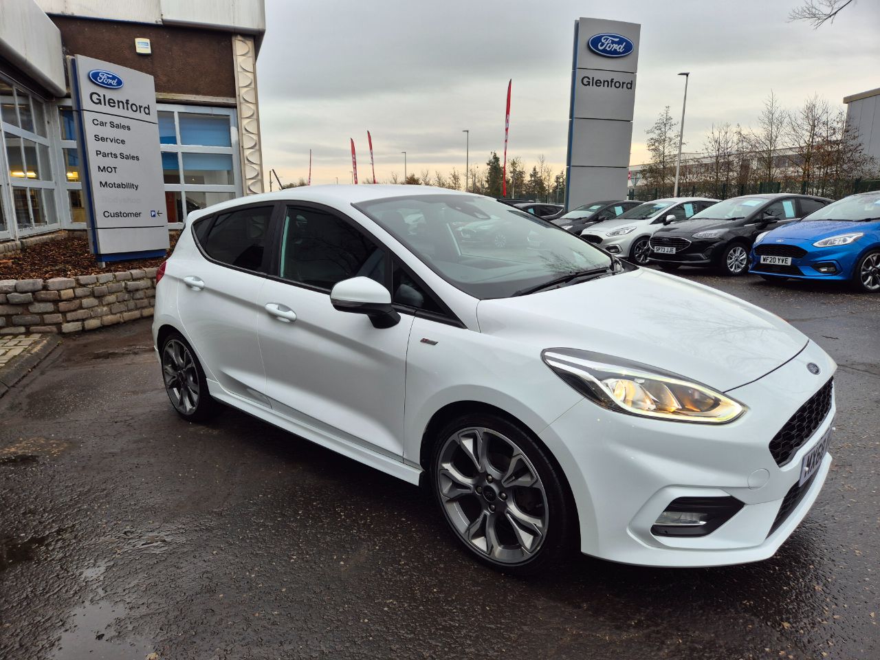 Main listing image - Ford Fiesta