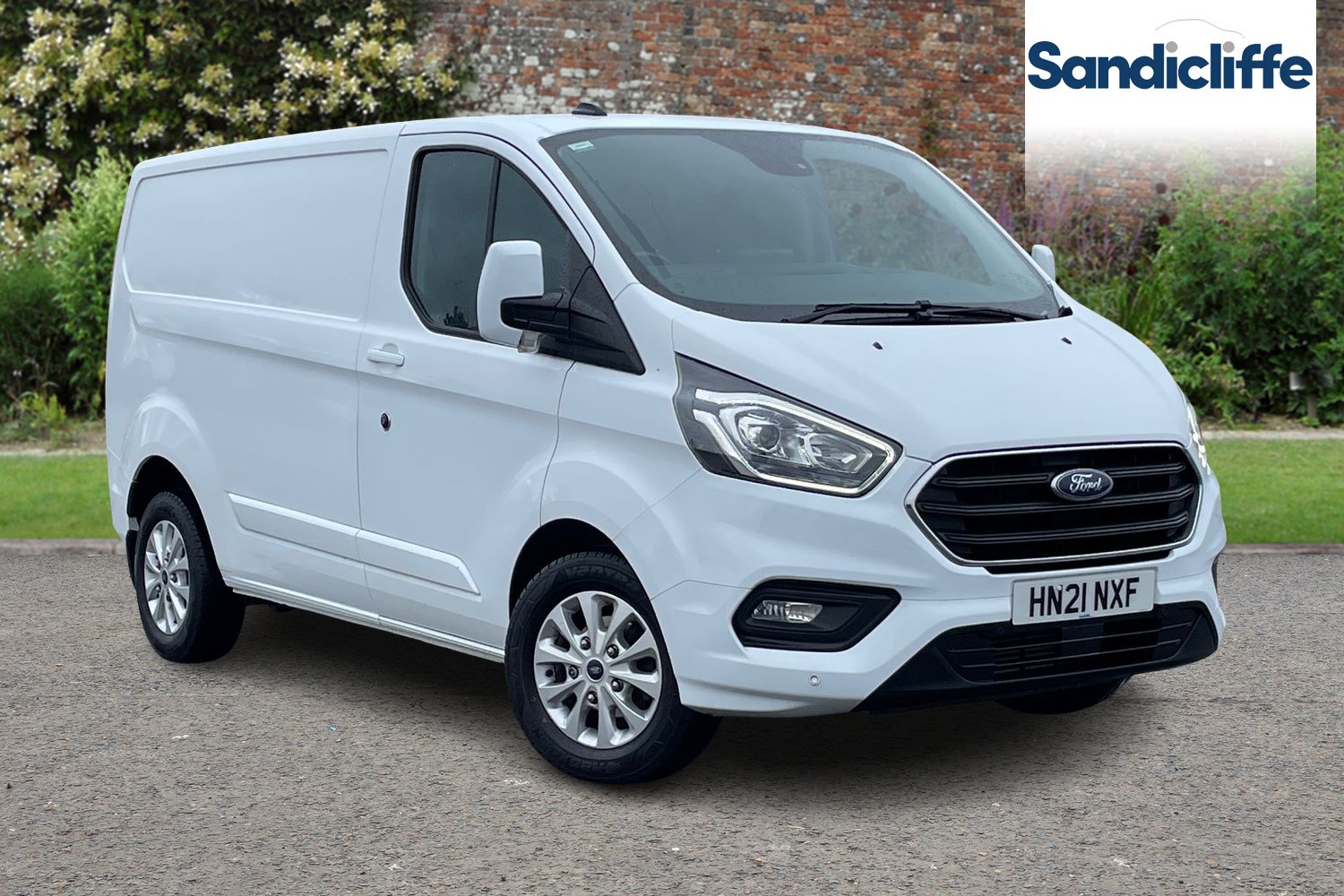 Main listing image - Ford Transit Custom