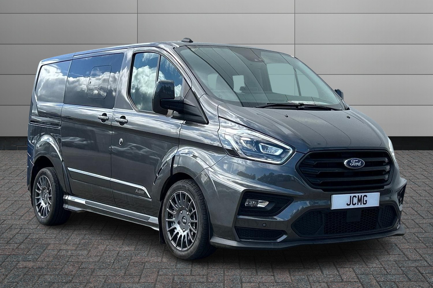 Main listing image - Ford Transit Custom