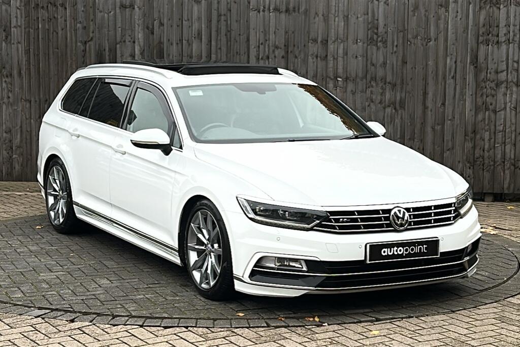 Main listing image - Volkswagen Passat Estate